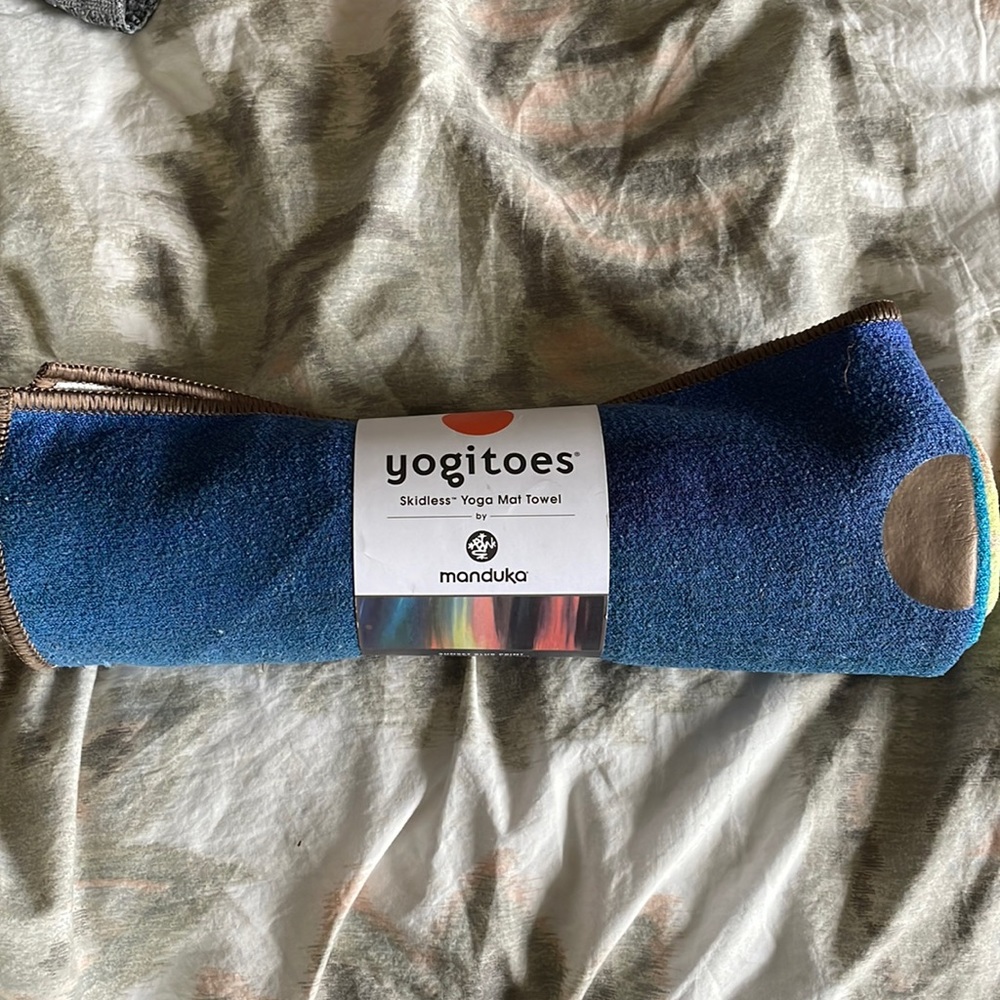Manduka yogi mat towel